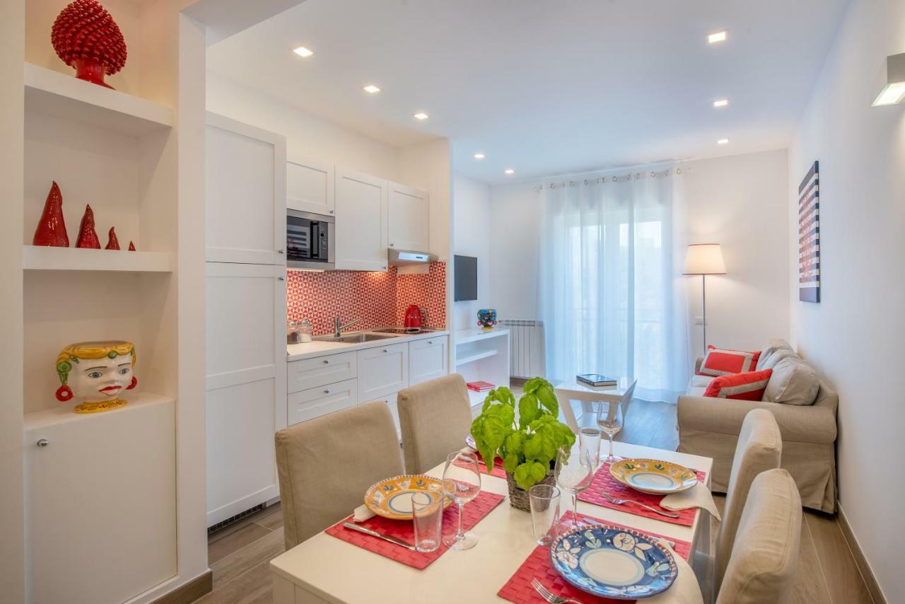 Solymar Apartments ซอร์เรนโต ภายนอก รูปภาพ
